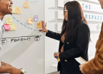 监控 Kubernetes 上运行的微服务应用程序时需要了解的 4 个关键指标