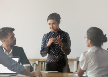 人工智能时代人才转型的技能提升和再技能