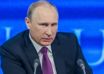 俄罗斯反对派领袖马克·费金 (Mark Feygin) 针对弗拉基米尔·普京 (Vladimir Putin) 的选举胜利发起基于区块链的公投
