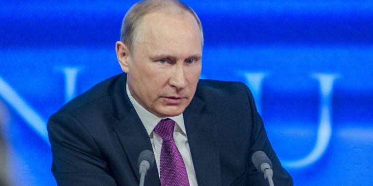 俄罗斯反对派领袖马克·费金 (Mark Feygin) 针对弗拉基米尔·普京 (Vladimir Putin) 的选举胜利发起基于区块链的公投