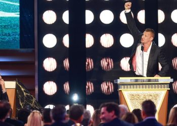 前 NFL 球星“Gronk”将支付 190 万美元和解 Voyager 投资者诉讼