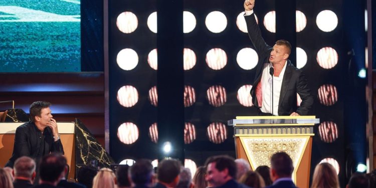 前 NFL 球星“Gronk”将支付 190 万美元和解 Voyager 投资者诉讼