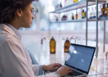 通过数据沿袭掌握医疗保健数据治理