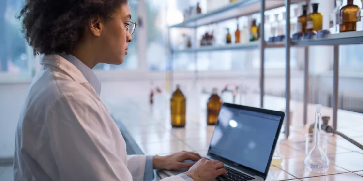 通过数据沿袭掌握医疗保健数据治理