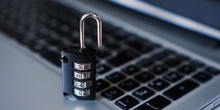 Defi 协议 Uwu Lend 遭受 1930 万美元攻击：阿卡姆