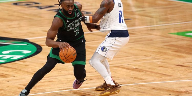 由于 NHL 和 NBA 的赌注失败，Drake 濒临损失 100 万美元比特币