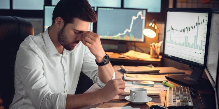 比特币跌至 62,000 美元，加密货币多头遭遇 1.5 亿美元清算