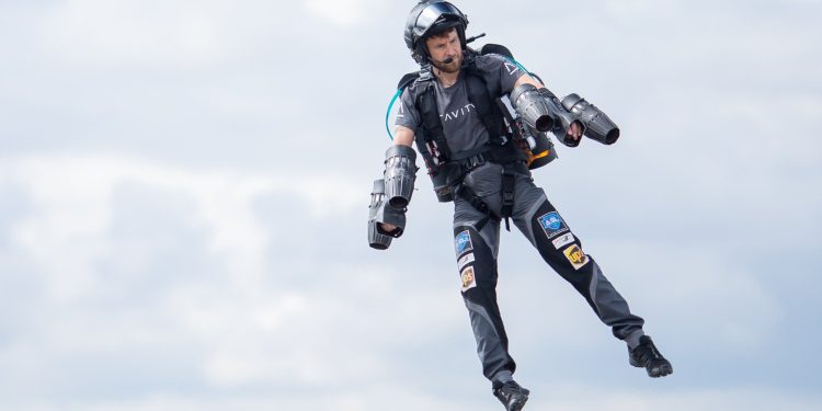 分析师预计股价将大幅上涨至 380 美元