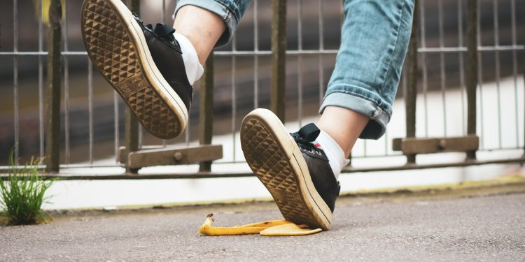 WIF 会下跌吗？分析师为 Dogwifhat 设定 1 美元目标价