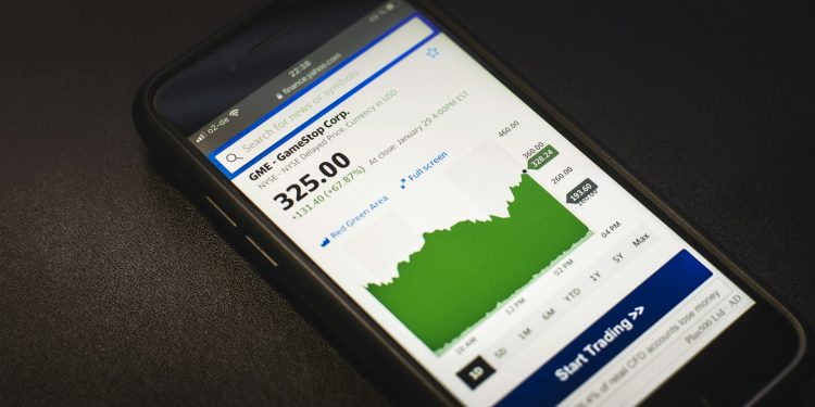 Solana GameStop 在 Roaring Kitty 发布帖子后飙升 300%