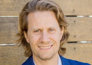 Cory Klippsten 的 Swan Bitcoin 放弃 IPO 计划、裁员并将关闭托管挖矿部门
