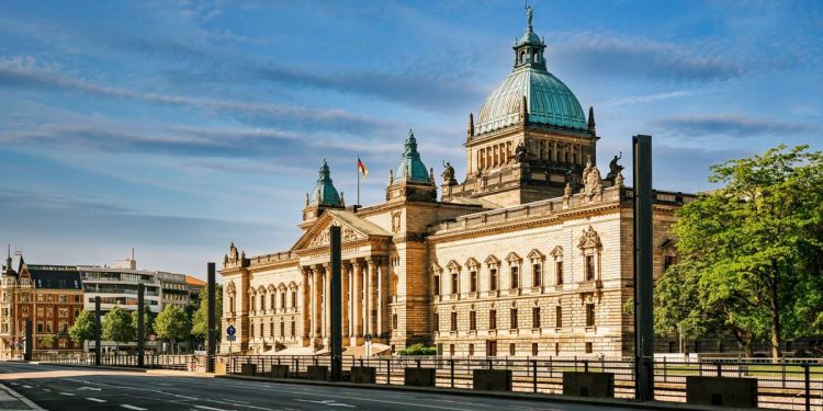 出售比特币 (BTC) 的不是德国。它是德国的一个州，别无选择。