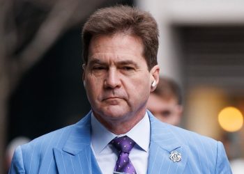 法院下达命令后,Craig Wright 更新网站承认自己不是比特币创始人中本聪