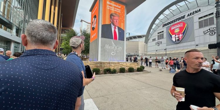 唐纳德·特朗普和卡马拉·哈里斯在 Polymarket 上就谁将成为下一任美国总统展开激烈争论