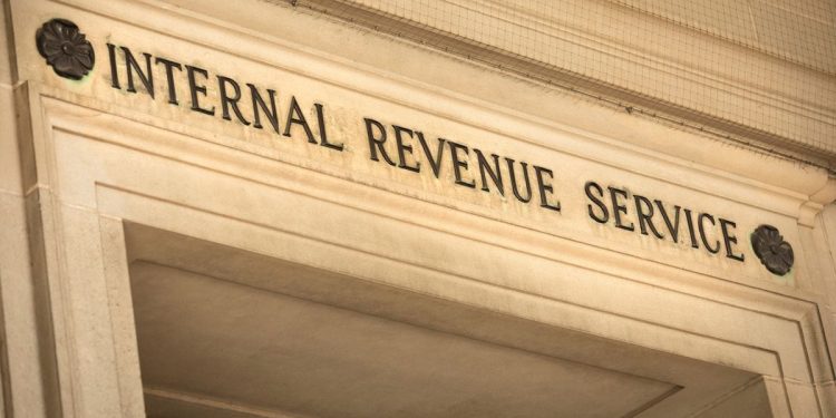 美国国税局发布新的加密税表，邀请业界参与