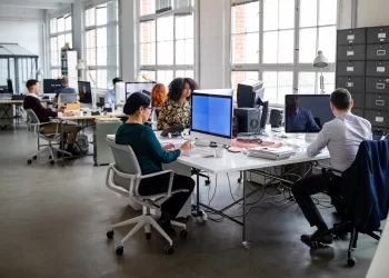 金融科技如何帮助银行加速创新并遵守全球监管规定