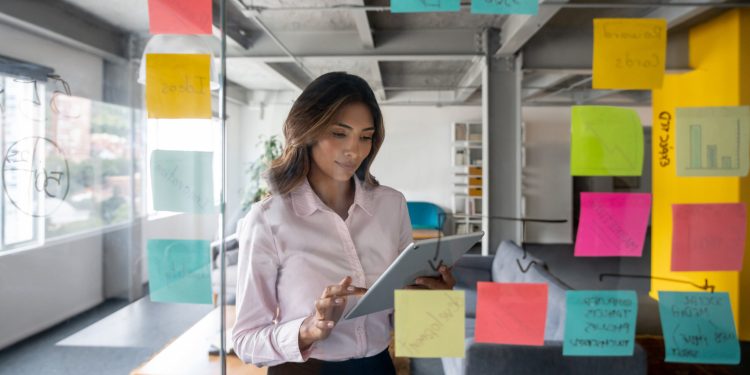 要么适应,要么落后:人工智能对于具有前瞻性思维的首席财务官的战略作用