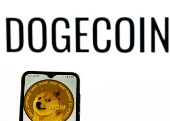 Dogecoin在最近的拒绝后巩固,但重新测试$ 0.32看起来不可避免